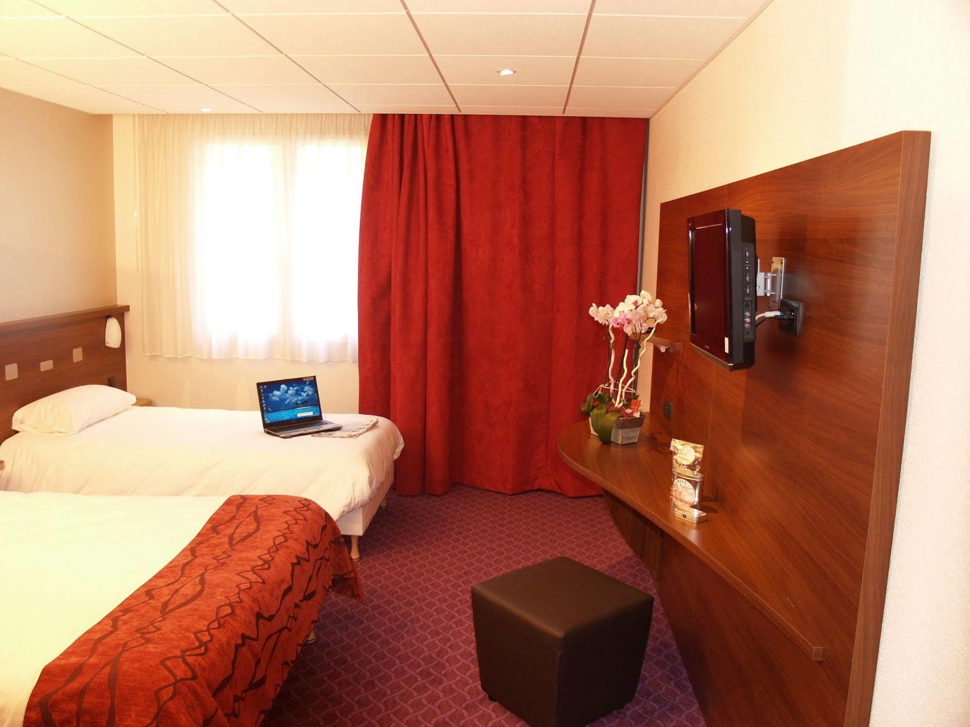 Brit Hotel Nantes Vigneux - L'Atlantel Exteriér fotografie